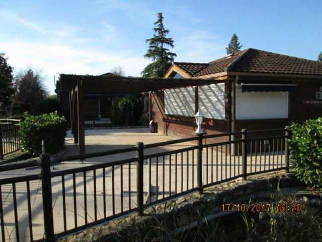Hotel Domaine De Guillalmes Fumel Exterior foto
